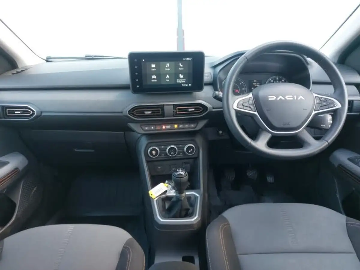 2023-dacia-sandero-stepway-10-tce-essential-90bhp-big-2