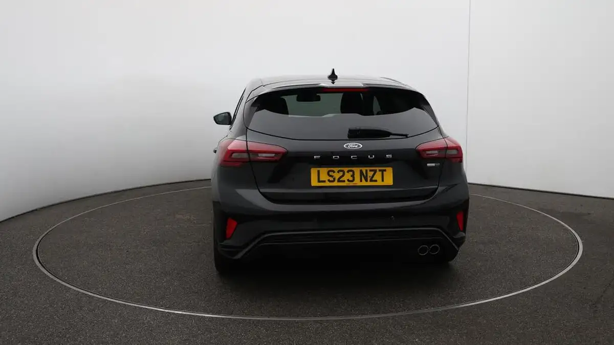 2023-ford-focus-10t-st-line-vignale-125ps-hybrid-mhev-hatchback-powershift-big-60