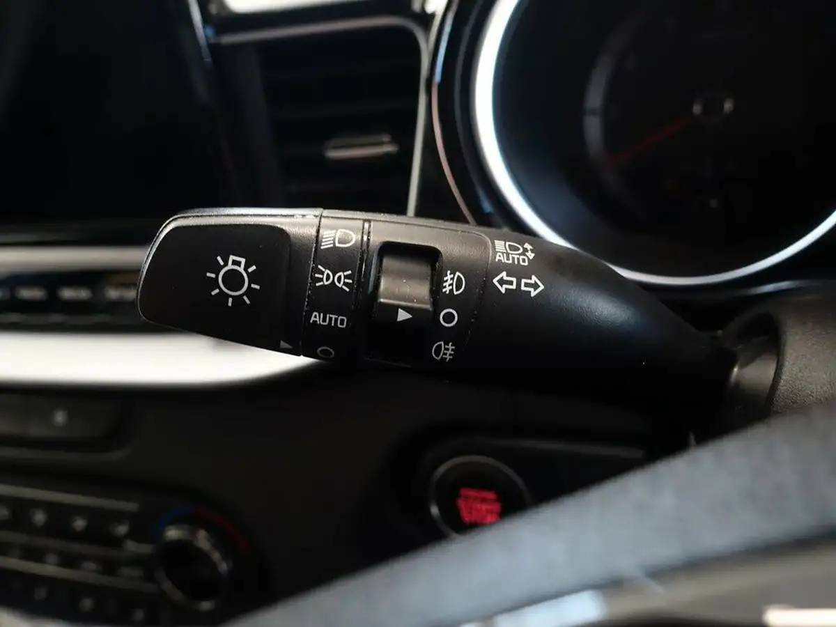 2020-kia-ceed-10-t-gdi-gt-line-big-23
