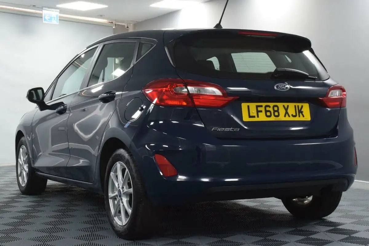 2018-ford-fiesta-15tdci-zetec-5d-big-21