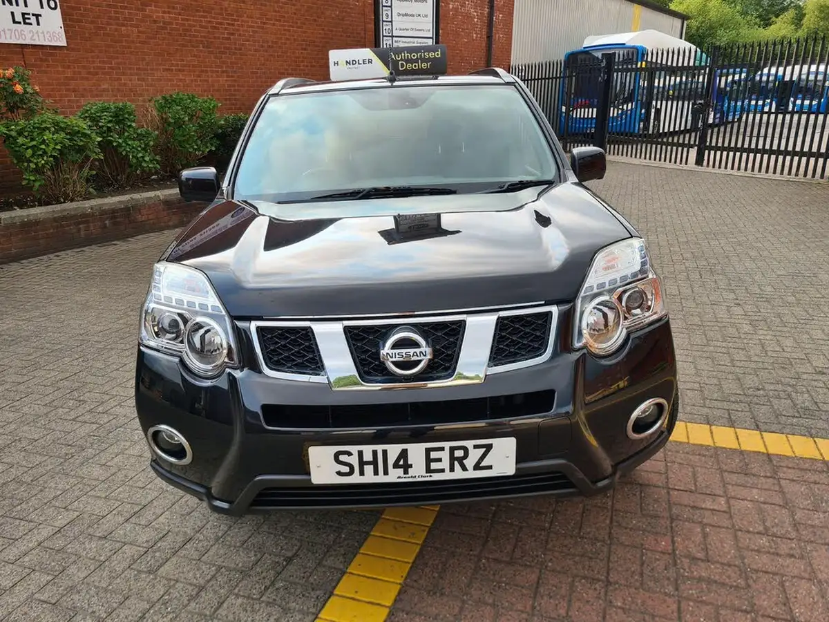 2014-nissan-x-trail-20td-n-tec-big-7