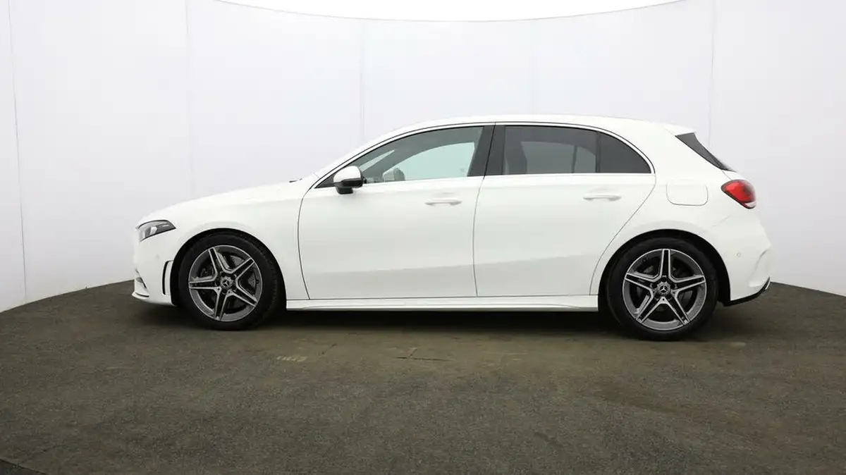 2020-mercedes-benz-a-class-20-a250-amg-line-executive-hatchback-5d-big-70