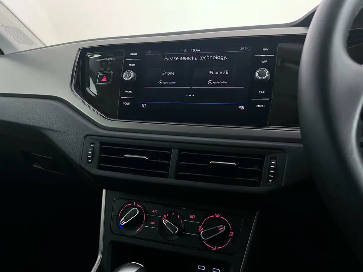 2021-volkswagen-polo-10-tsi-match-dsg-big-40