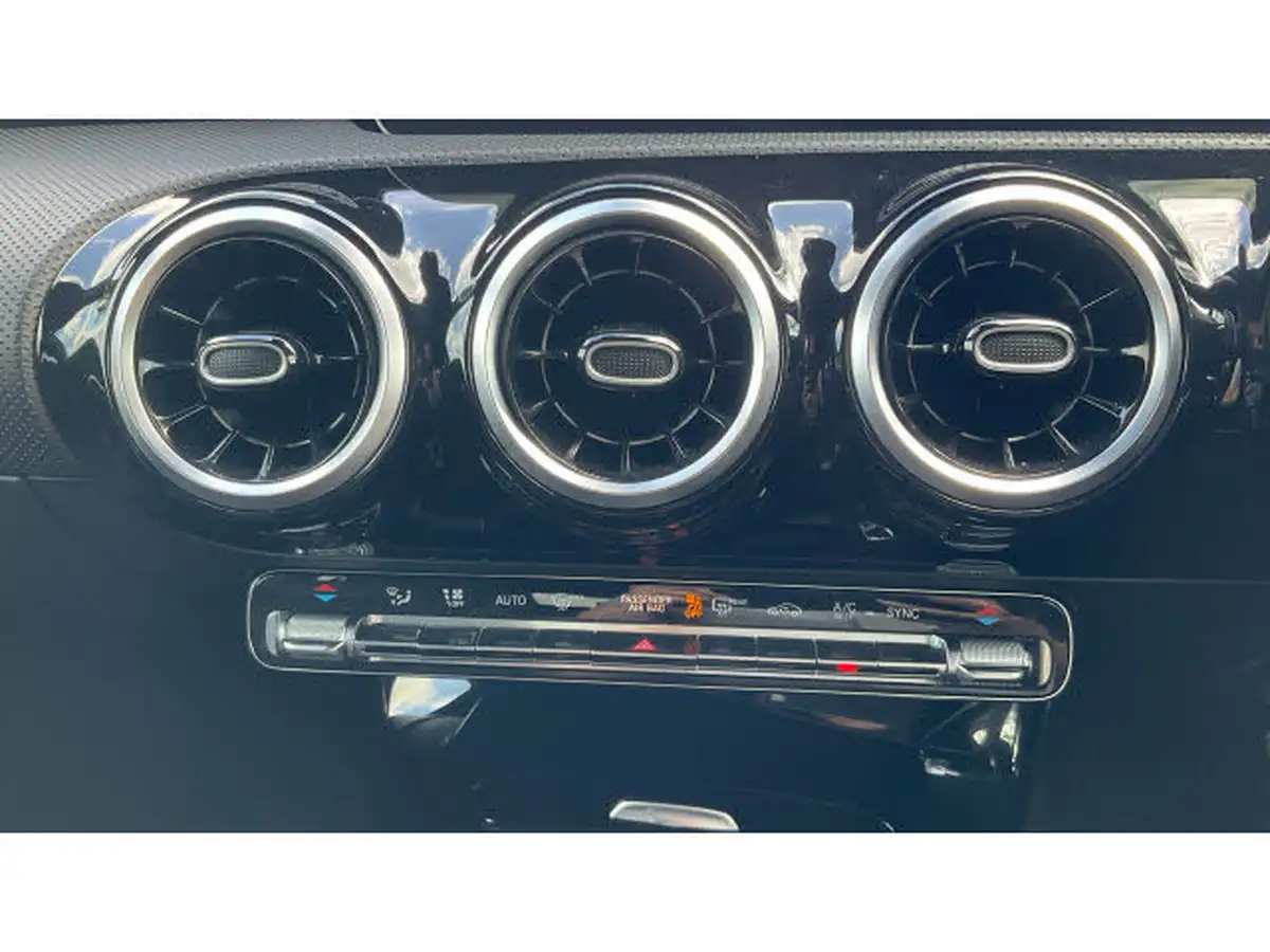 2019-mercedes-benz-a-class-13-a200-amg-line-executive-hatchback-5d-7g-dct-big-40