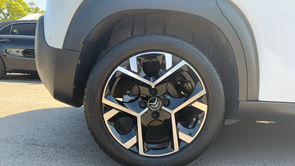 2022-citroen-c3-aircross-12-puretech-shine-plus-110ps-big-15