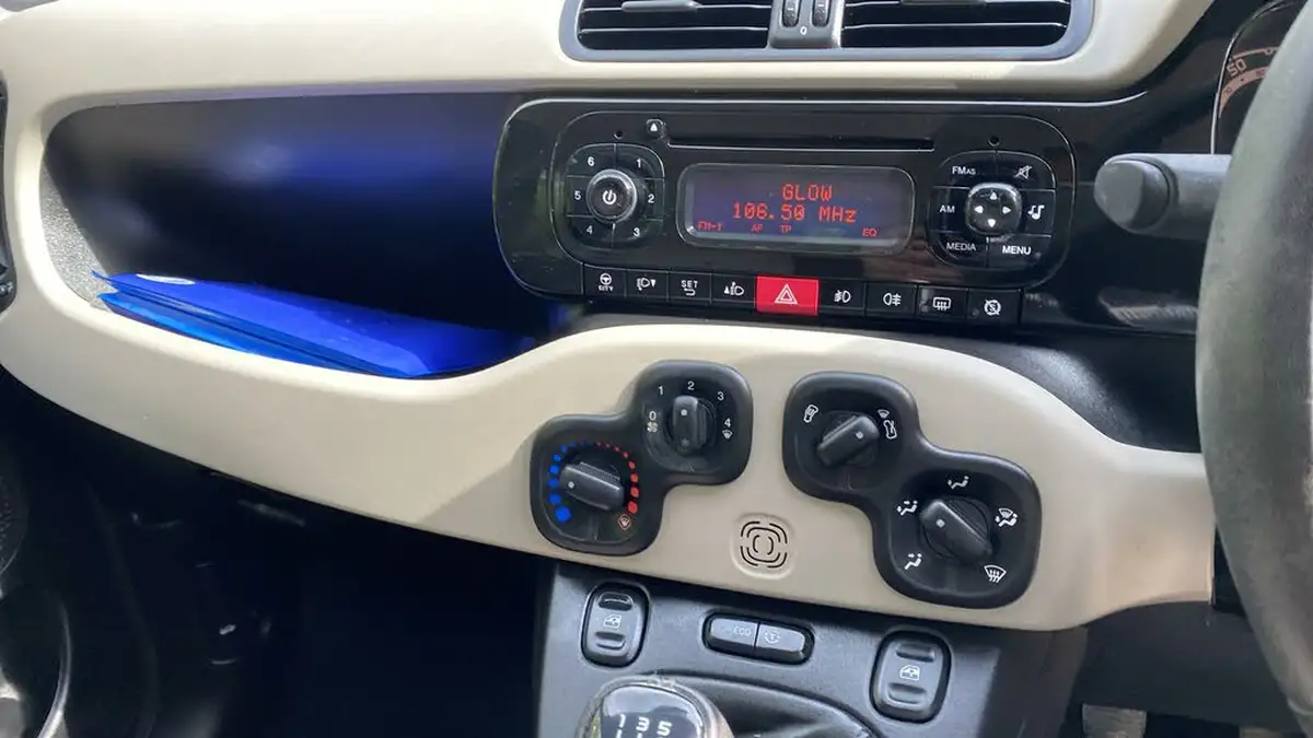 2014-fiat-panda-09-trekking-big-37