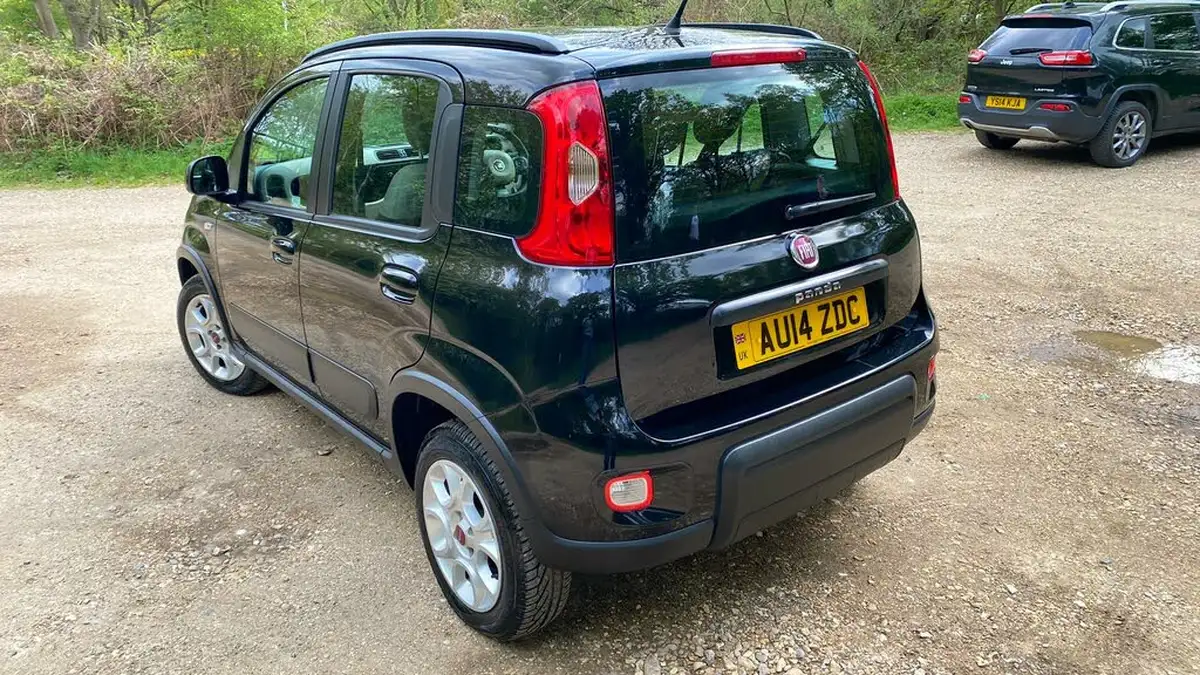 2014-fiat-panda-09-trekking-big-9
