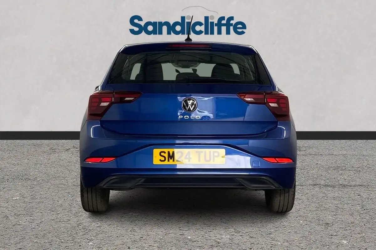2024-volkswagen-polo-10-tsi-life-big-4