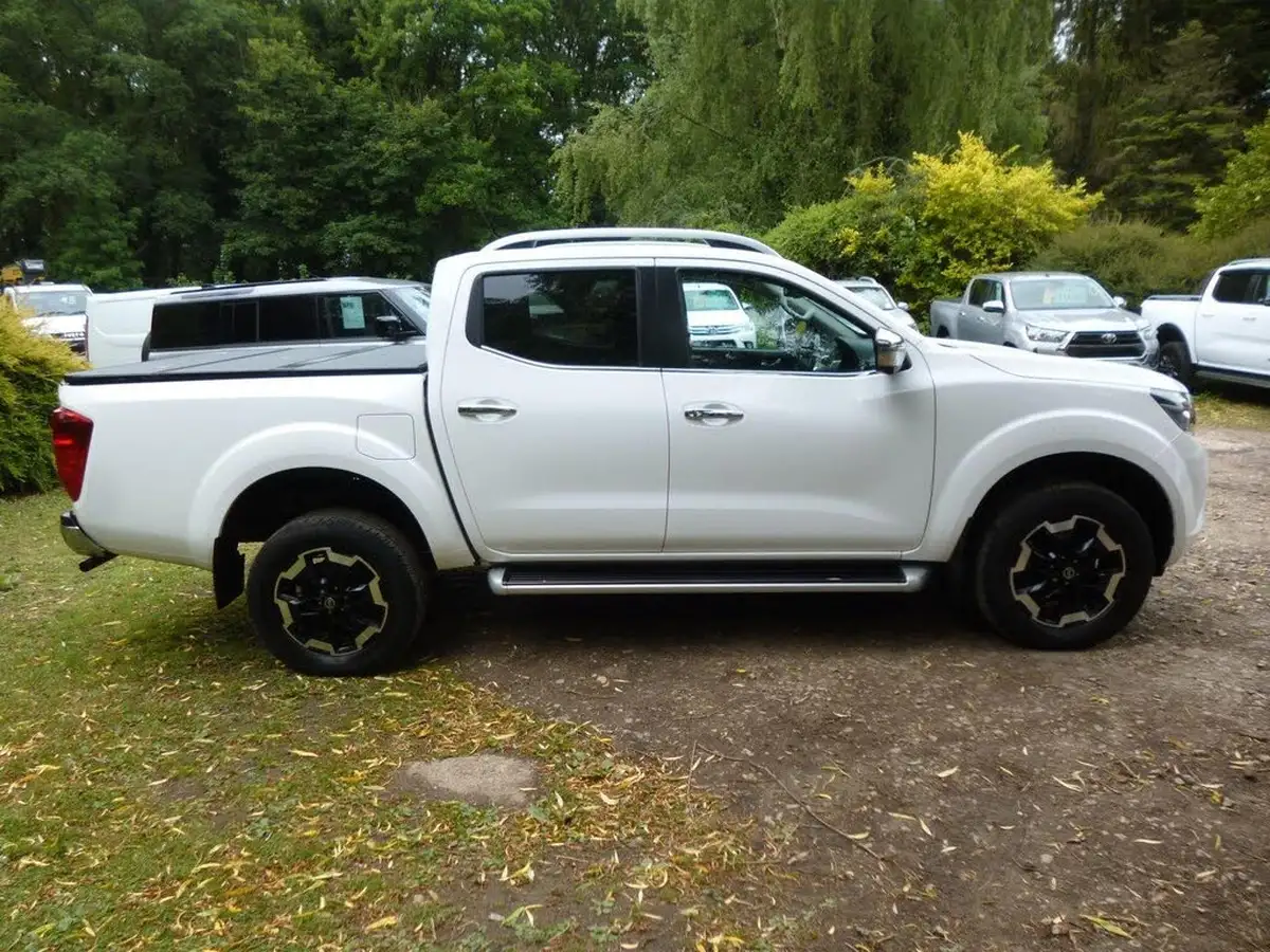2019-nissan-navara-23dci-tt-tekna-8-navileather-big-6