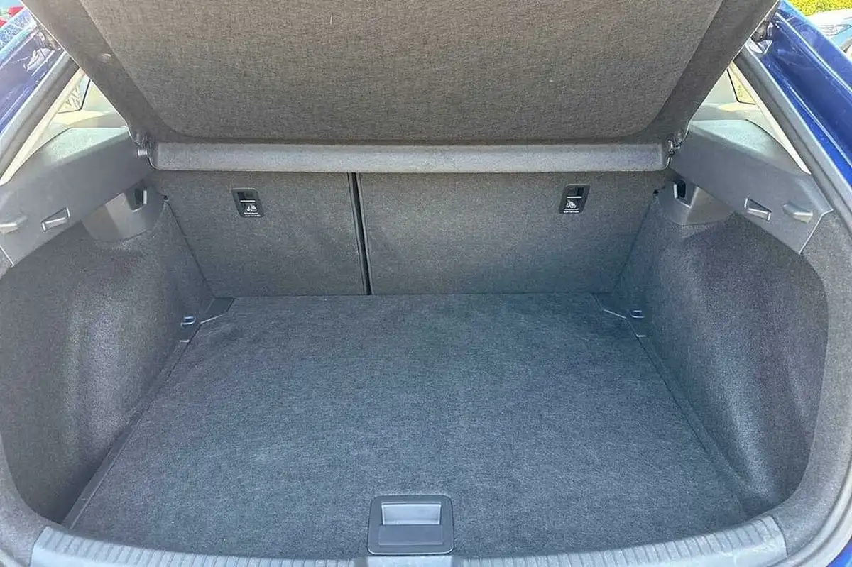 2024-volkswagen-taigo-10-tsi-life-110ps-dsg-big-10