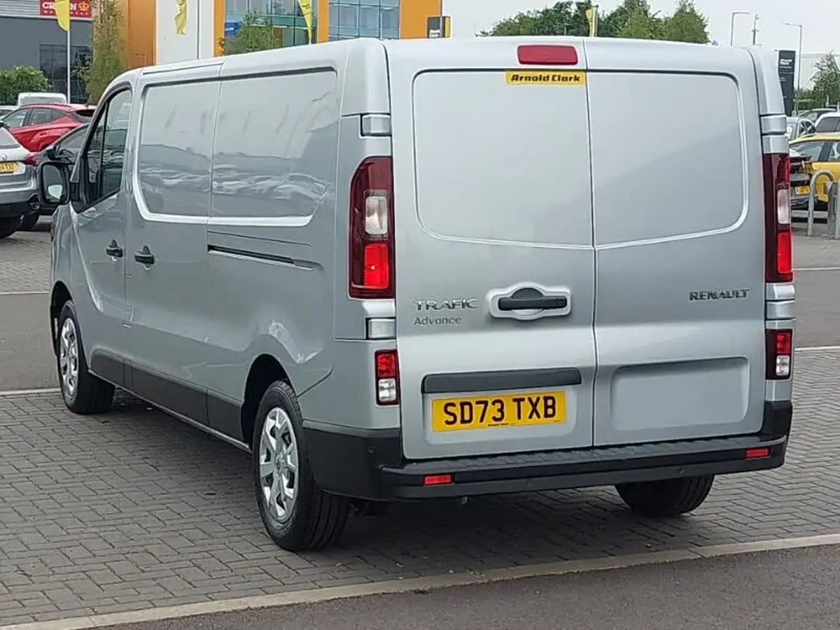 2023-renault-trafic-20dci-ll30-130-advance-eu6d-panel-big-1