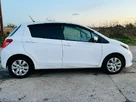 2011-toyota-yaris-small-10
