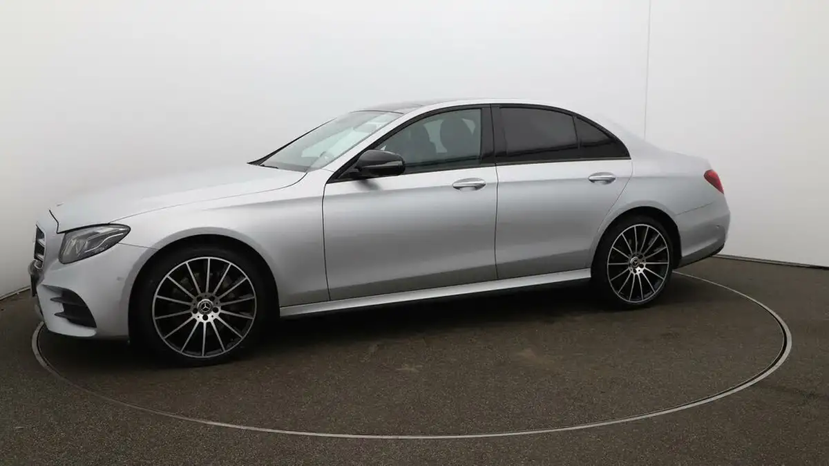 2019-mercedes-benz-e-class-30-d-e400d-amg-line-night-edition-premium-plus-saloon-4d-big-68