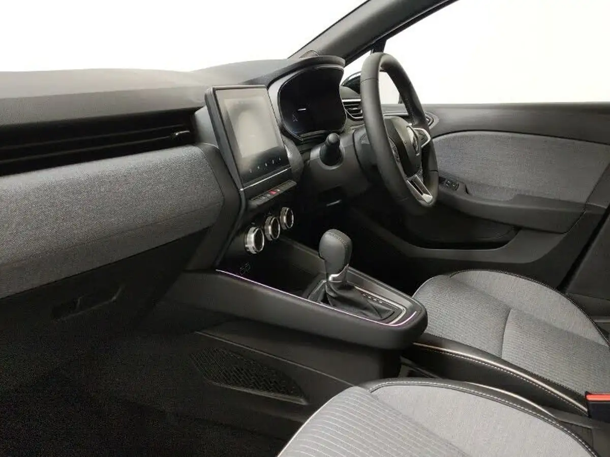2024-renault-clio-16-techno-big-4