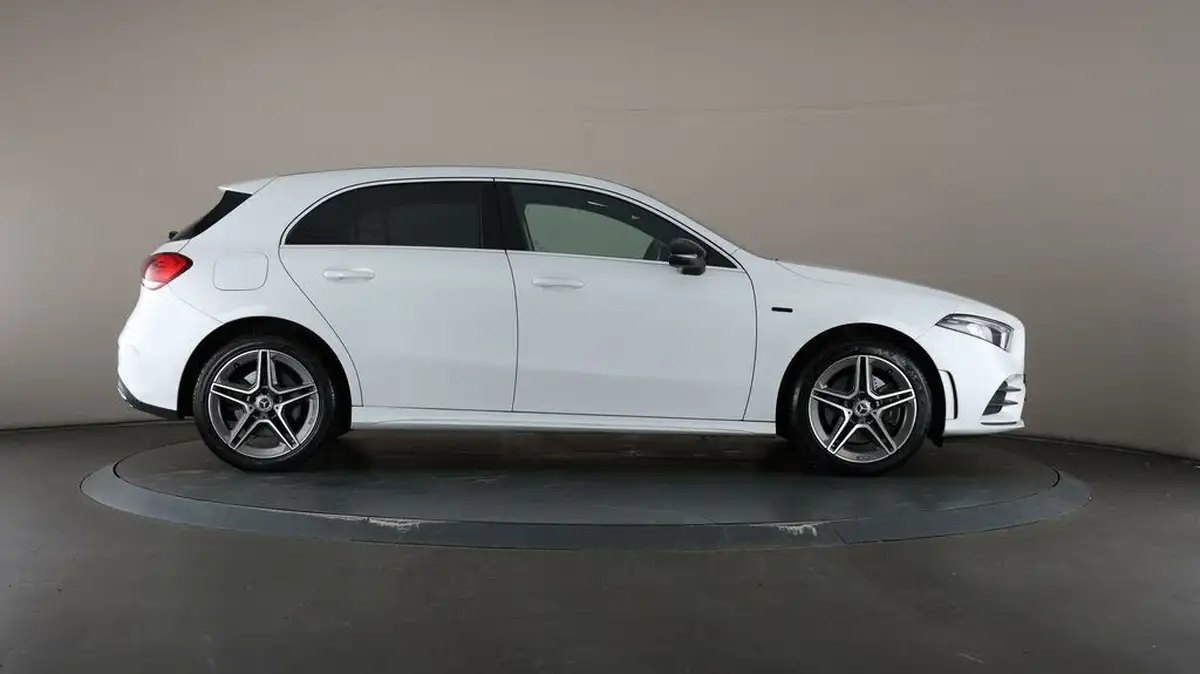 2021-mercedes-benz-a-class-13-a250e-amg-line-hatchback-5d-big-60