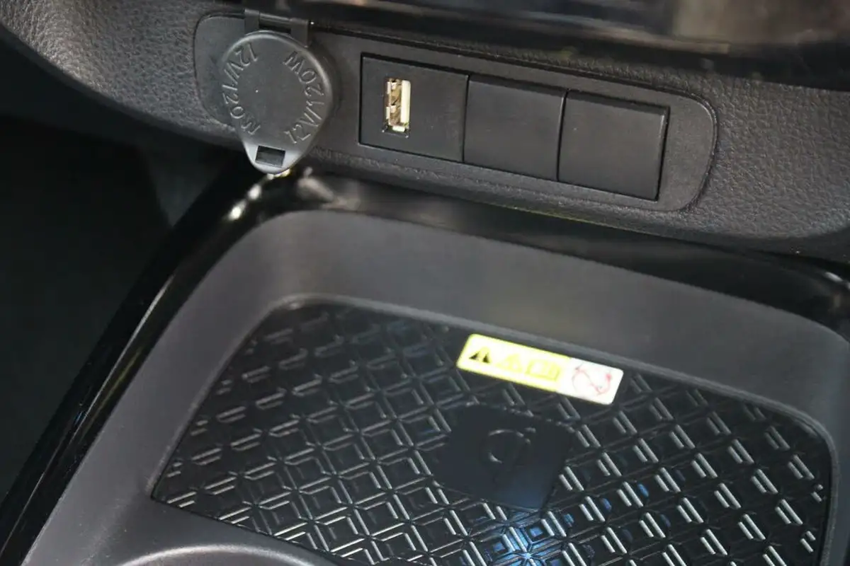 2023-toyota-aygo-x-10-vvt-i-exclusive-big-23