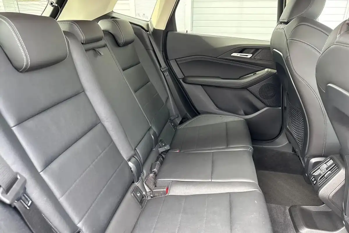 2022-bmw-2-series-15-220i-luxury-big-12