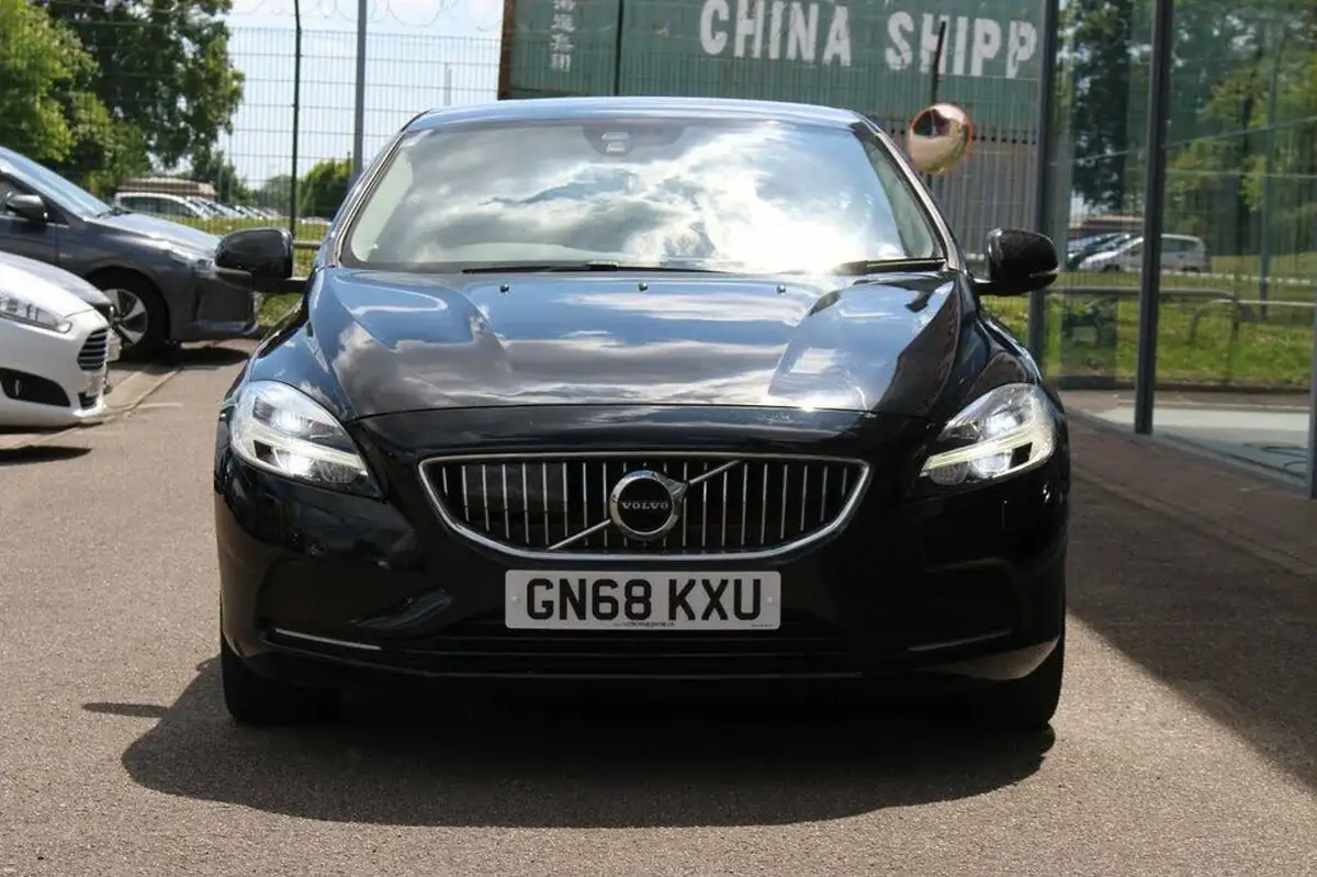 2018-volvo-v40-20-t2-inscription-big-7
