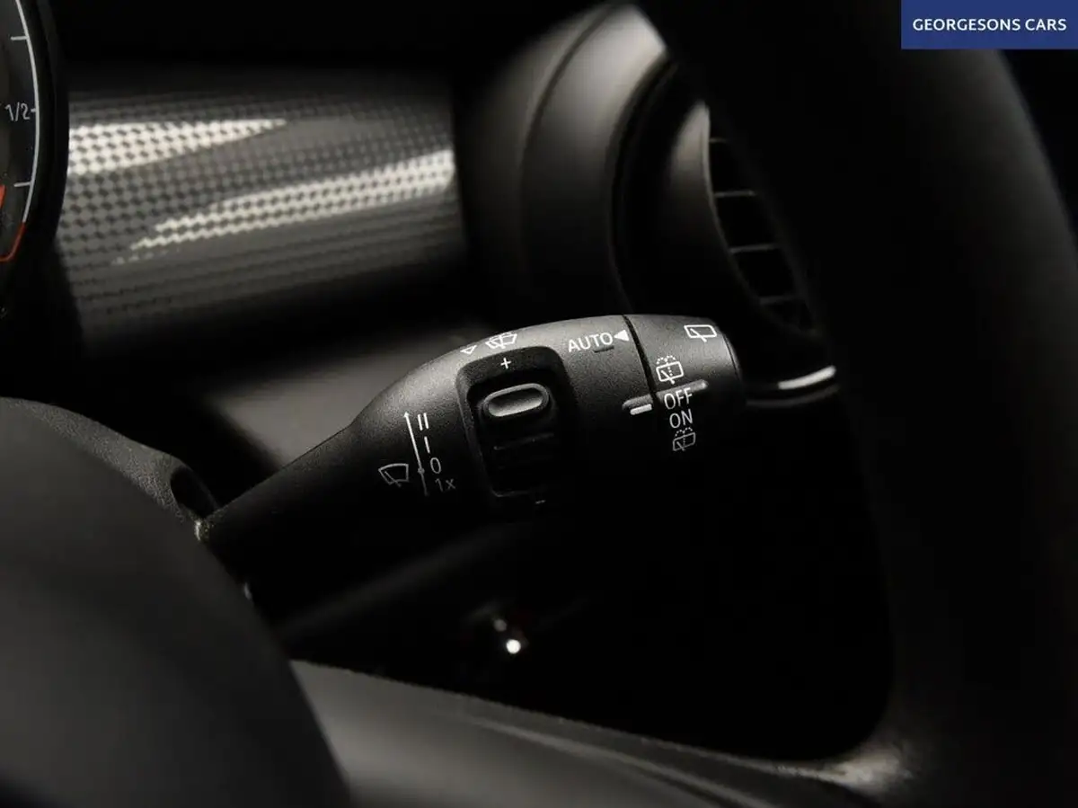2020-mini-countryman-15-cooper-classic-big-34