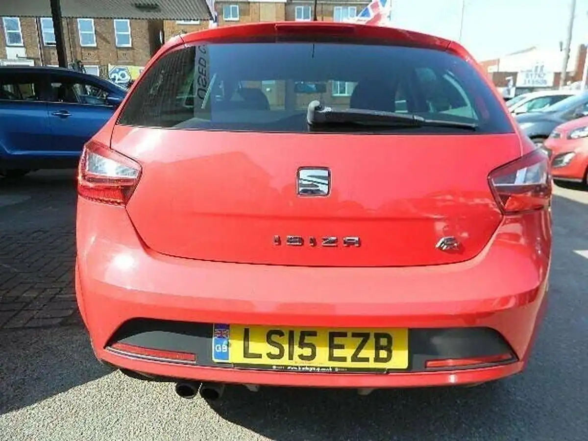 2015-seat-ibiza-12-fr-black-hatchback-5d-big-3