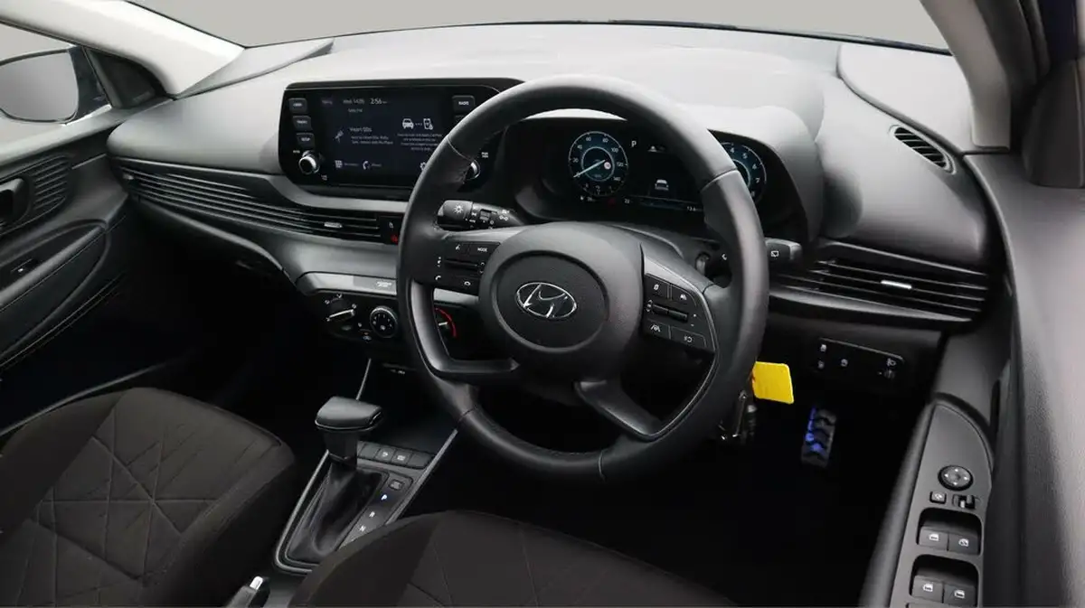 2022-hyundai-bayon-10-t-gdi-se-connect-dct-big-9