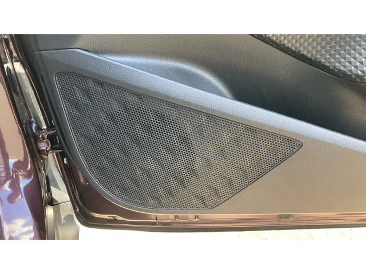 2022-toyota-c-hr-18-vvt-i-design-big-32