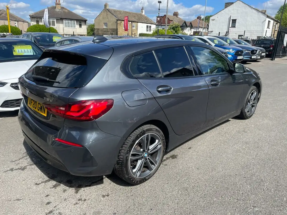 2020-bmw-1-series-15td-116d-sport-big-7