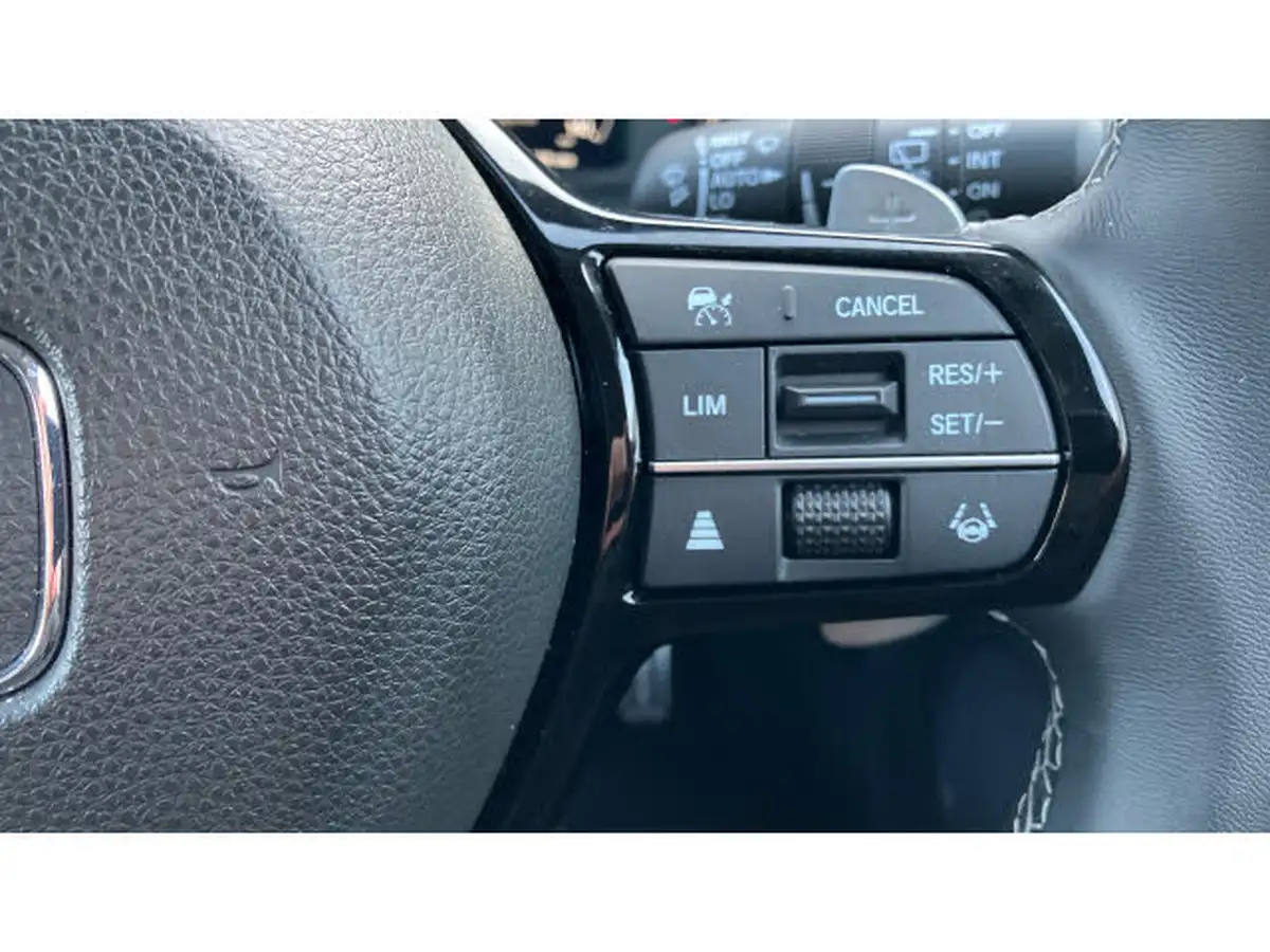 2025-honda-zr-v-20-i-mmd-sport-big-14
