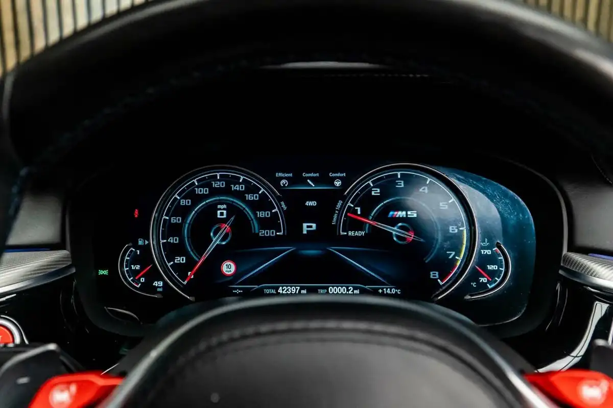2019-bmw-5-series-44-m5-competition-big-33