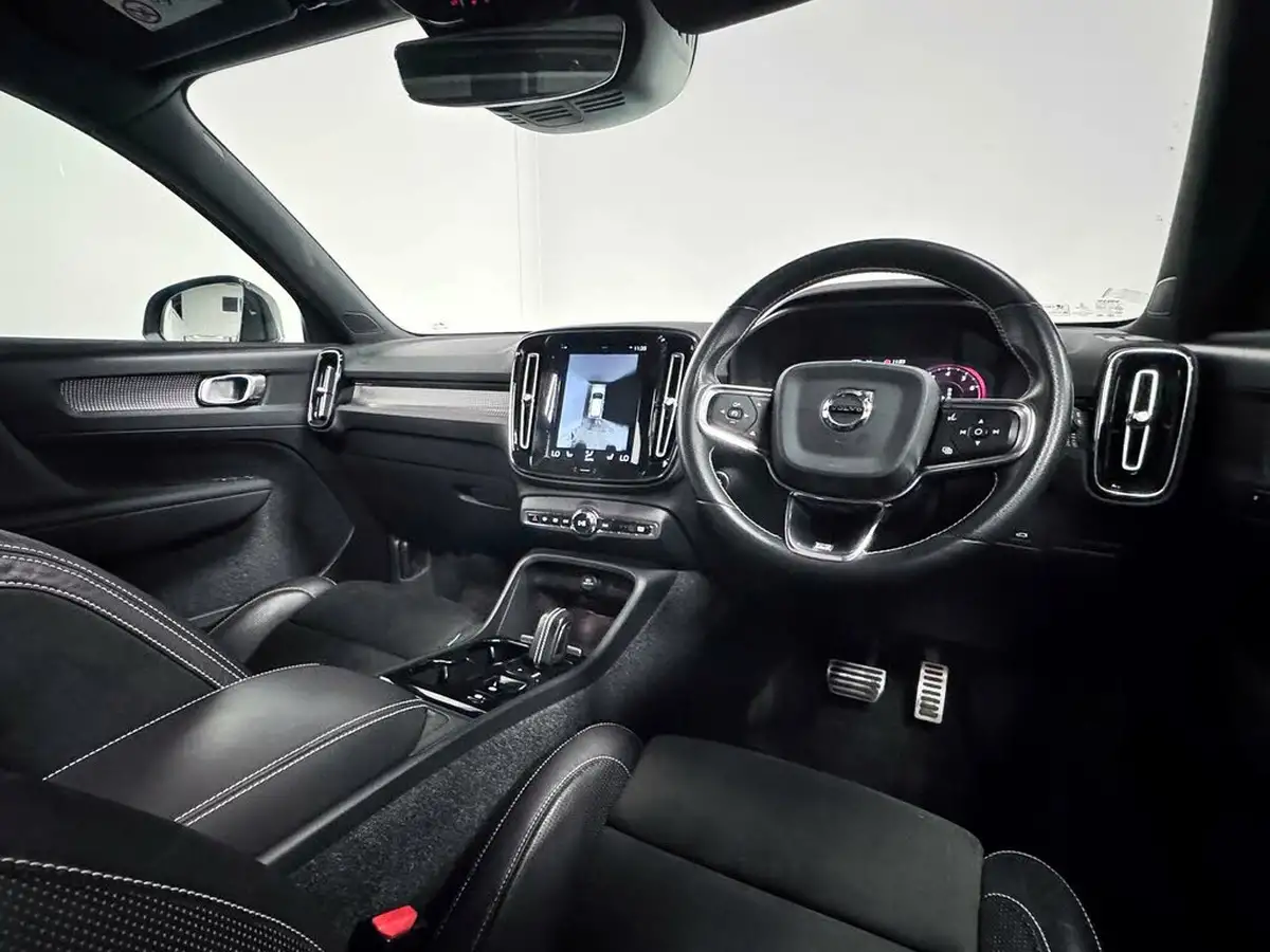 2019-volvo-xc40-20-t5-r-design-pro-big-36