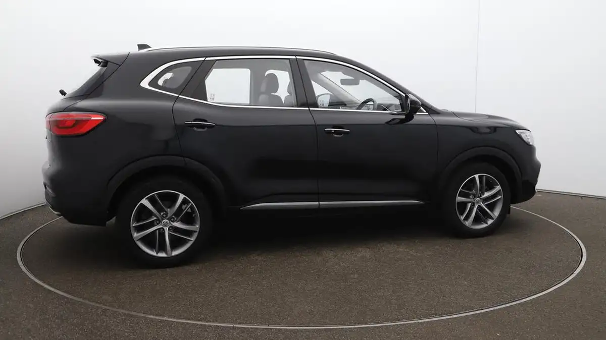 2021-mg-hs-15t-gdi-excite-162ps-big-49