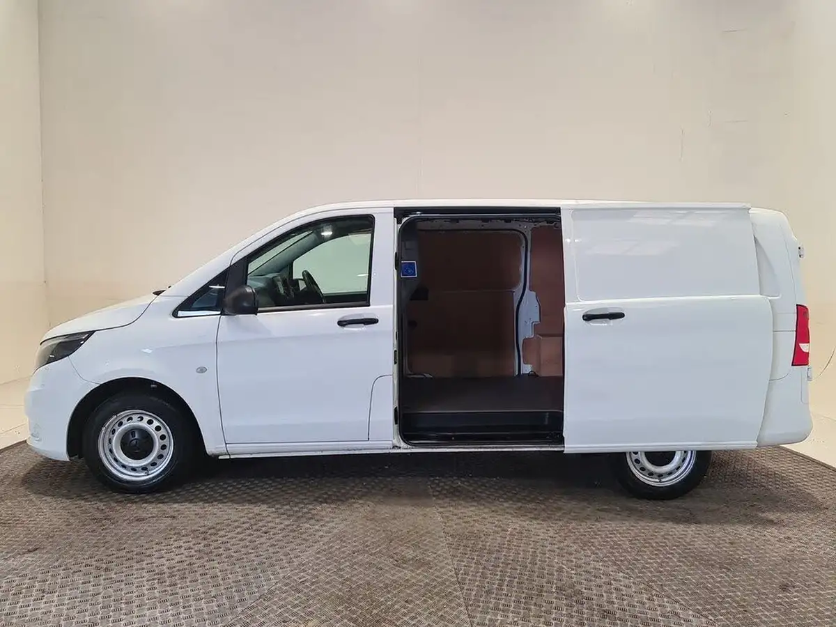 2021-mercedes-benz-vito-18-cdi-114-progressive-l2-panel-big-4