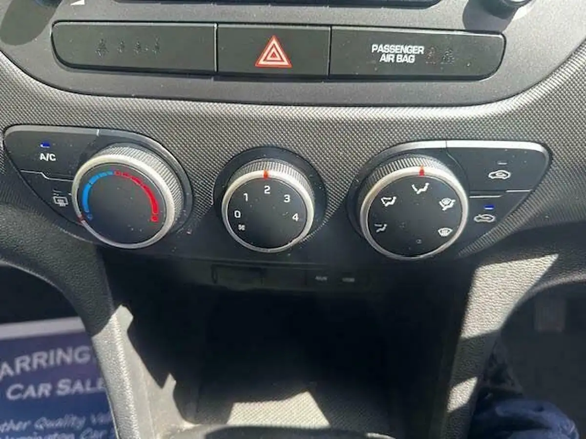2017-hyundai-i10-10-se-big-19