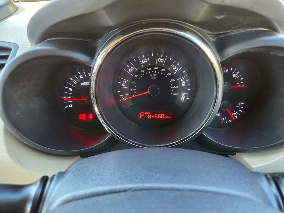 2011-kia-soul-16td-searcher-auto-big-22