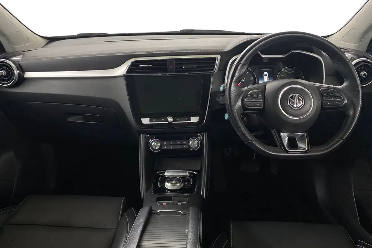 2021-mg-zs-suv-e-exclusive-ev-big-12