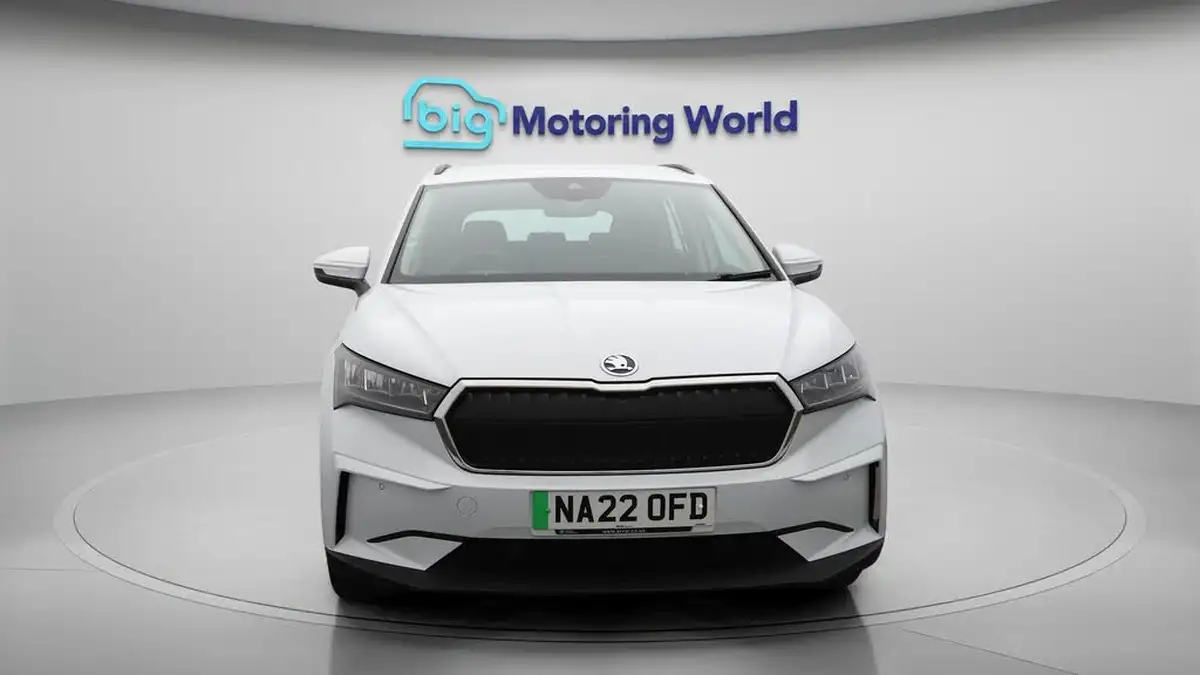 2022-skoda-enyaq-e-60-big-2