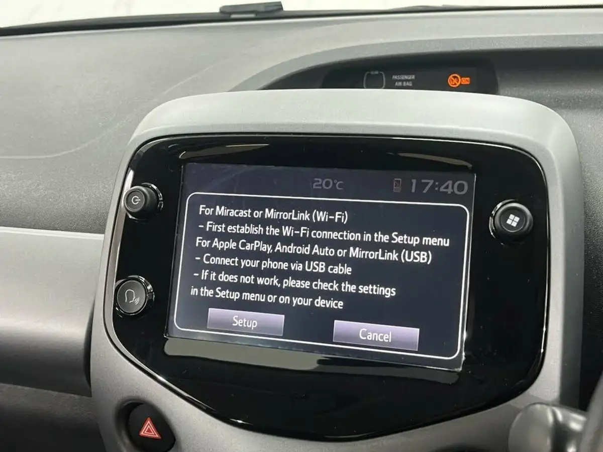 2020-toyota-aygo-10-vvt-i-x-play-big-17