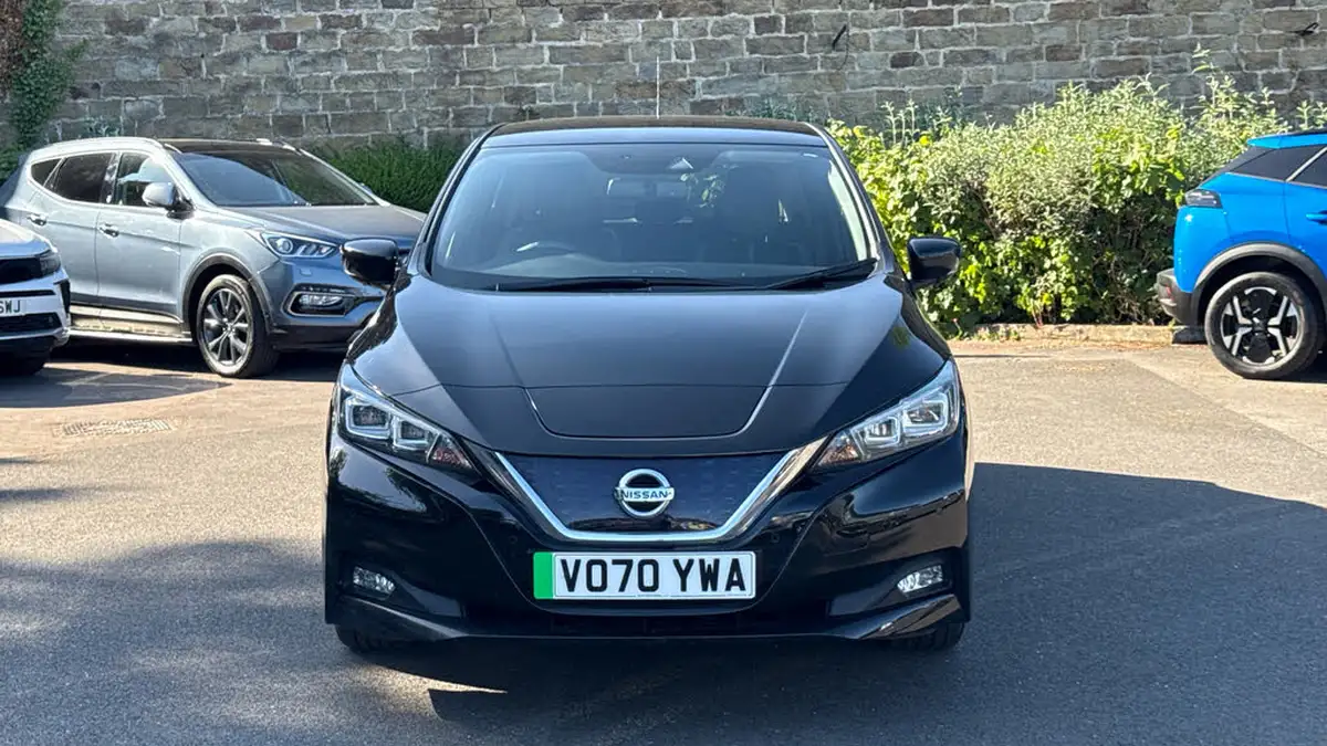 2020-nissan-leaf-e-tekna-big-7