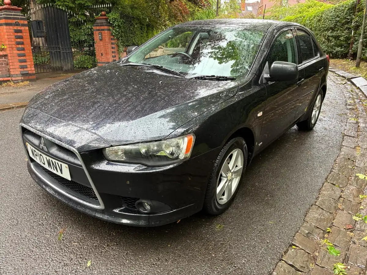 2010-mitsubishi-lancer-20td-gs2-big-7
