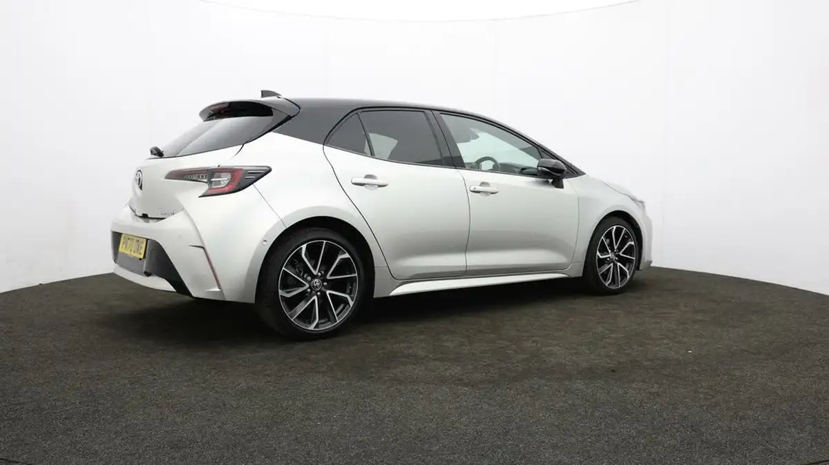 2020-toyota-corolla-18-vvt-i-excel-trk-hatchback-big-33