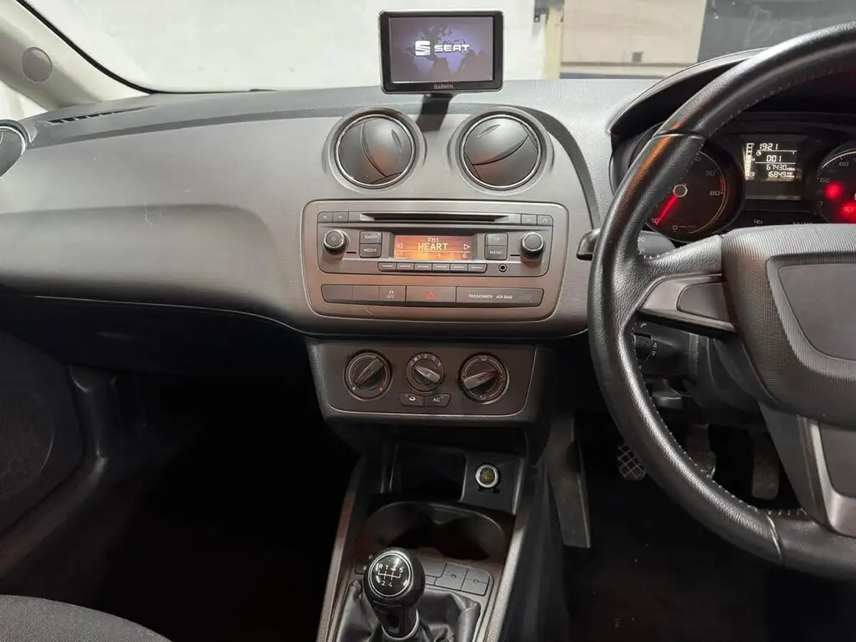 2013-seat-ibiza-14-toca-16v-84ps-sportcoupe-3d-big-48