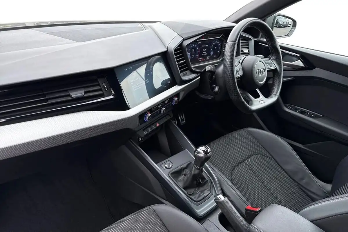 2020-audi-a1-10-30-tfsi-s-line-110ps-big-14