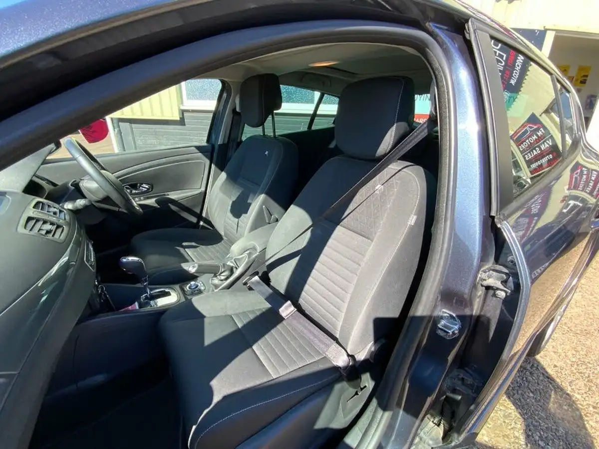 2016-renault-megane-15dci-limited-nav-hatchback-5d-edc-auto-big-29
