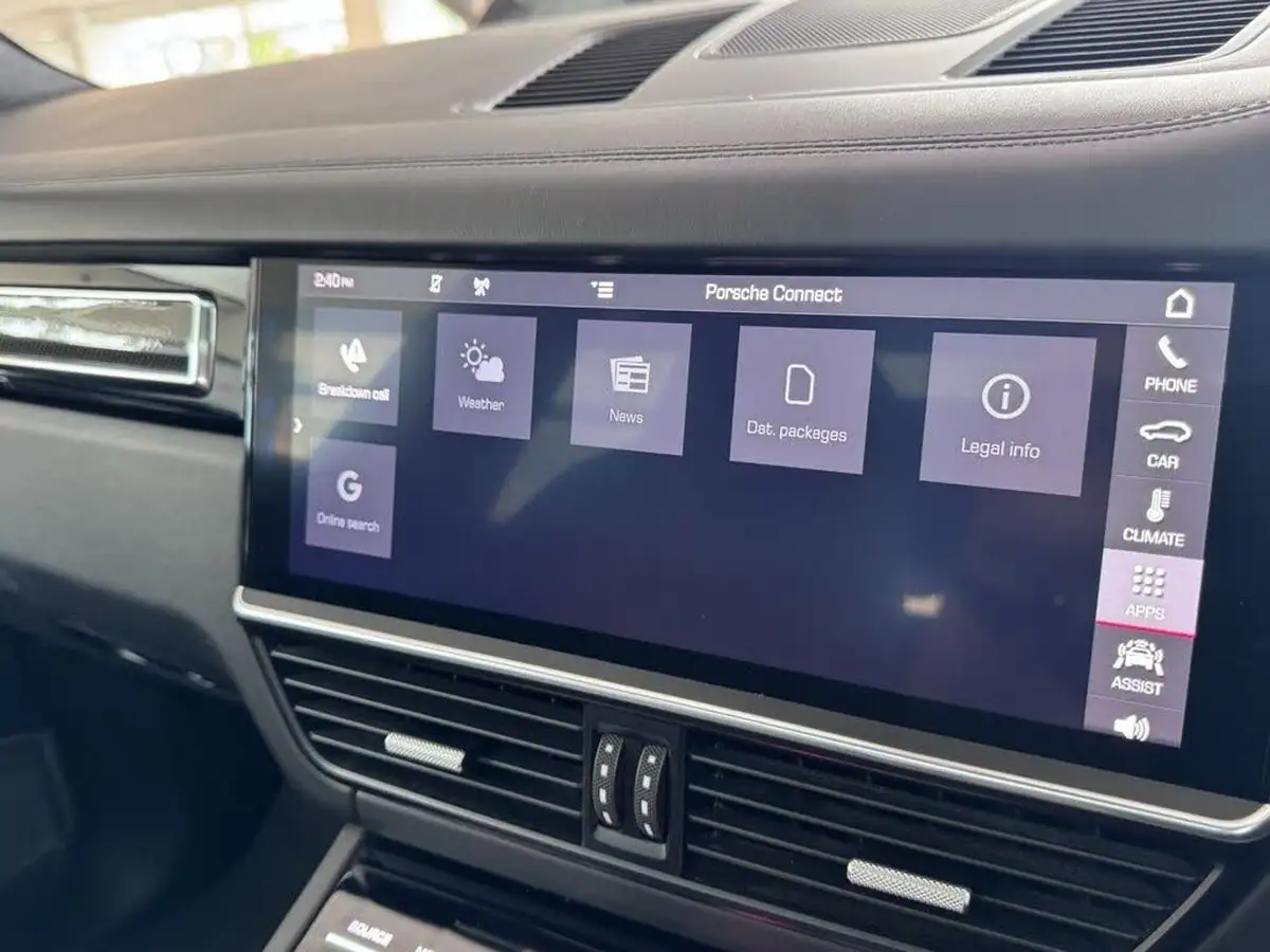 2018-porsche-cayenne-40-v8-turbo-big-52