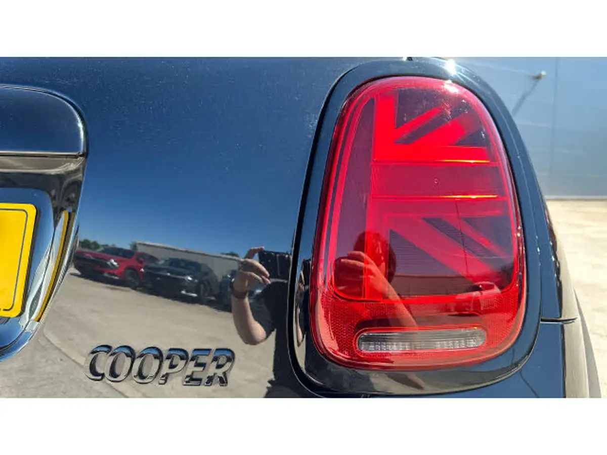 2024-mini-cooper-15-cooper-exclusive-premium-auto-hatchback-3d-auto-big-21