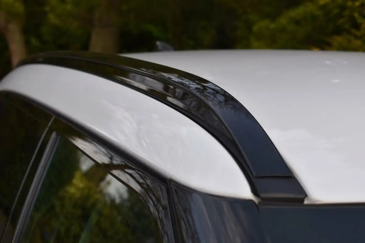 2021-land-rover-range-rover-velar-20-d200-s-big-38