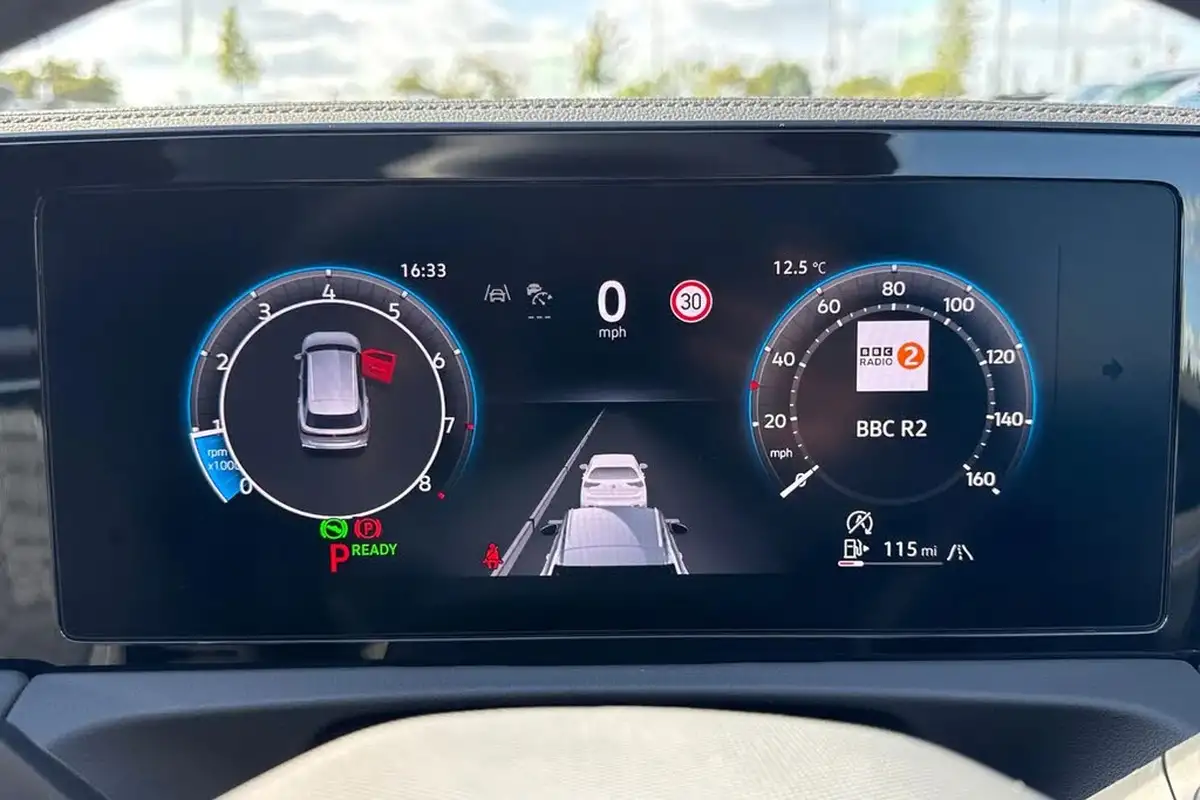 2024-volkswagen-tiguan-15-etsi-r-line-big-27