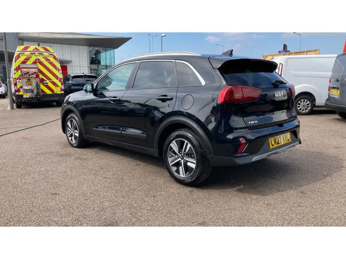 2022-kia-niro-16-gdi-2-139bhp-156kwh-big-22