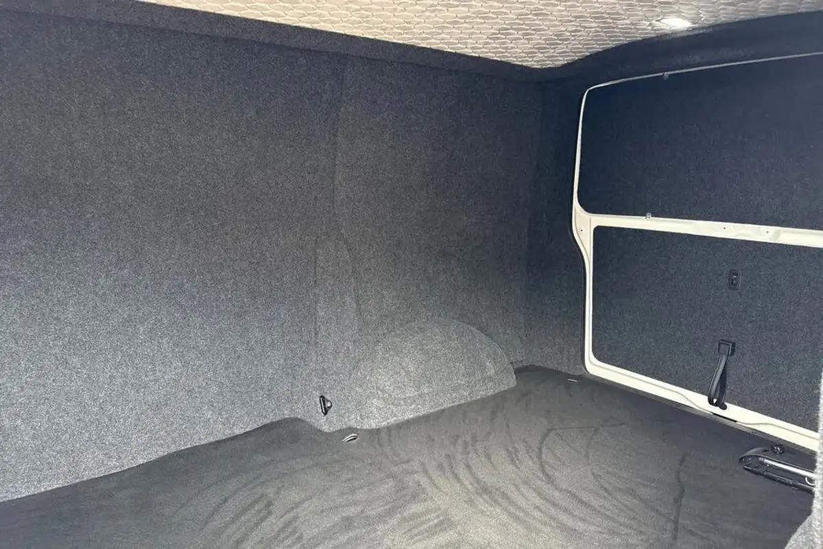 2024-volkswagen-transporter-20bitdi-t32-sportline-bmt-swb-panel-van-big-18