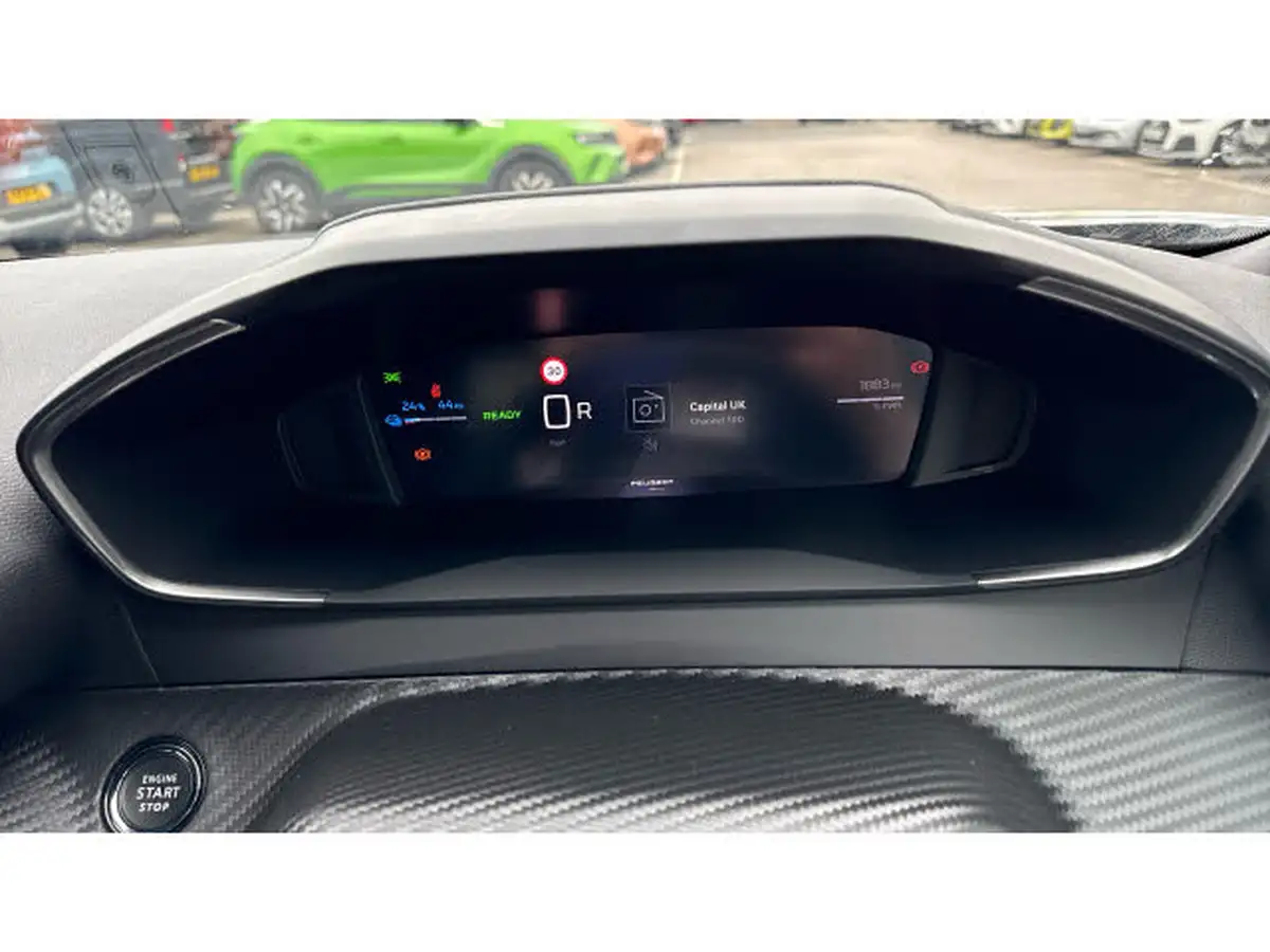 2024-peugeot-2008-suv-e-allure-136ps-50kwh-big-17